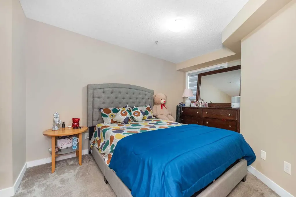 7110 80 Avenue NE Calgary AB T3J 0N4