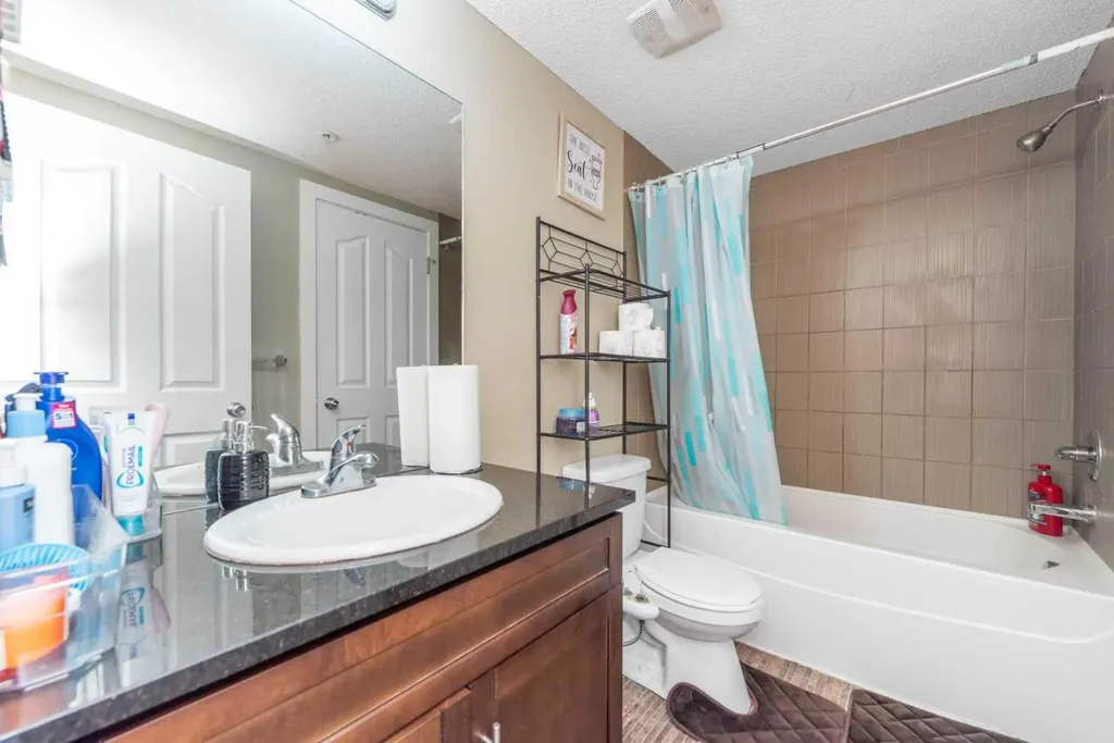 7110 80 Avenue NE Calgary AB T3J 0N4