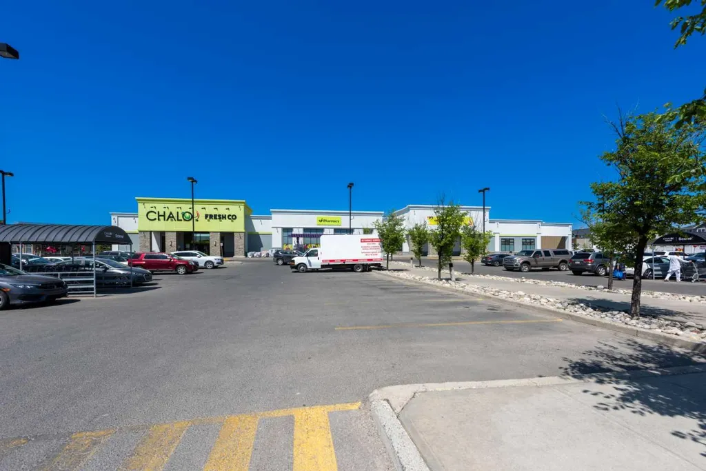 7110 80 Avenue NE Calgary AB T3J 0N4