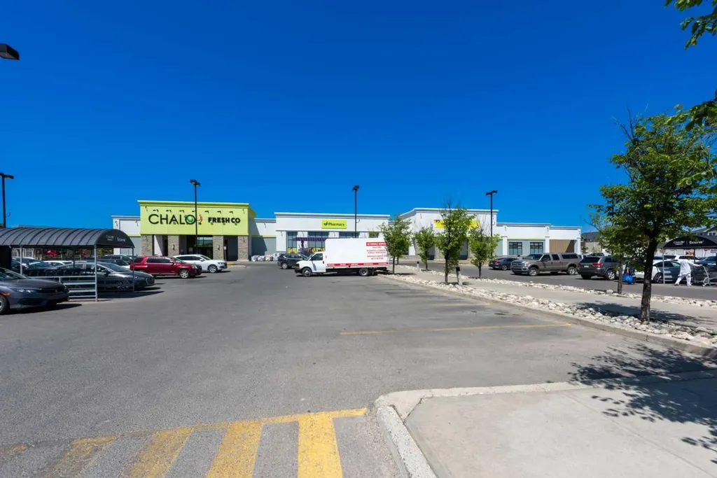 7110 80 Avenue NE Calgary AB T3J 0N4