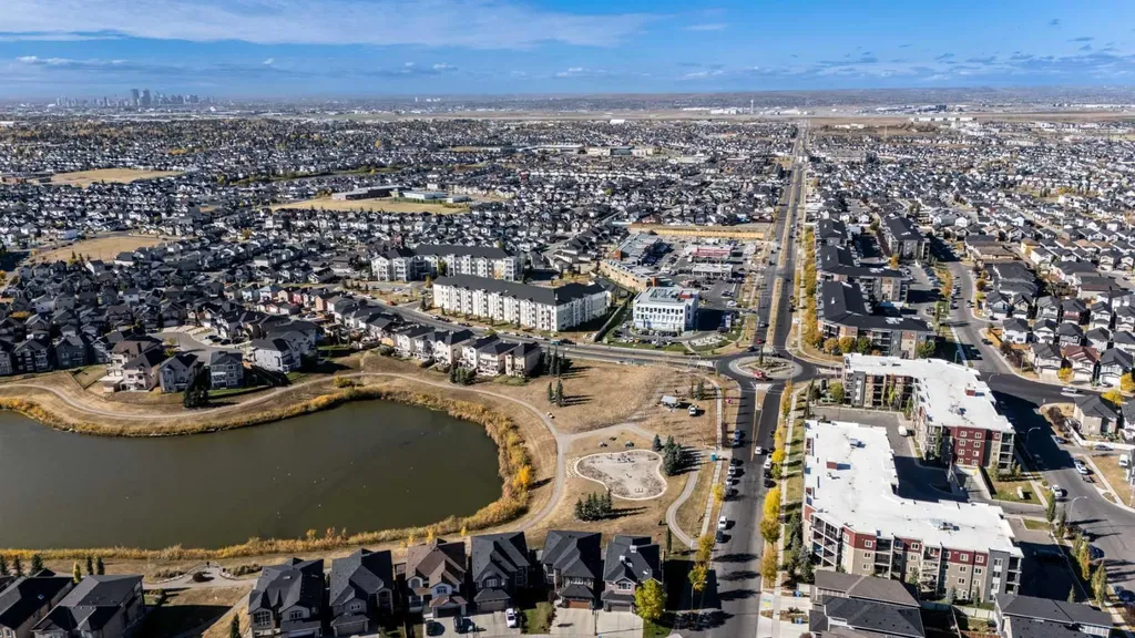 7110 80 Avenue NE Calgary AB T3J 0N4