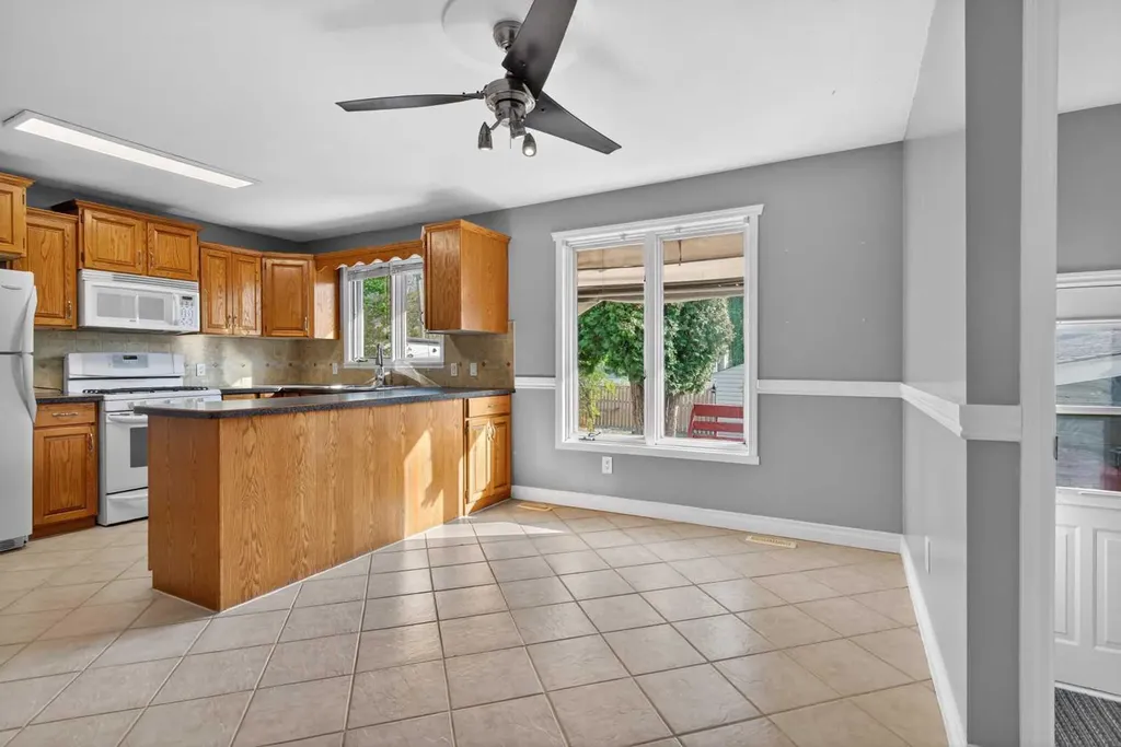 225 9 Street SE Three Hills AB T0M 2A0