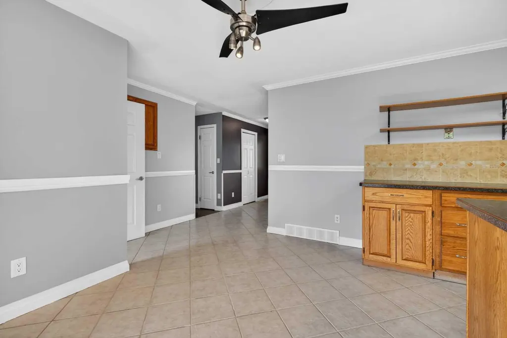 225 9 Street SE Three Hills AB T0M 2A0