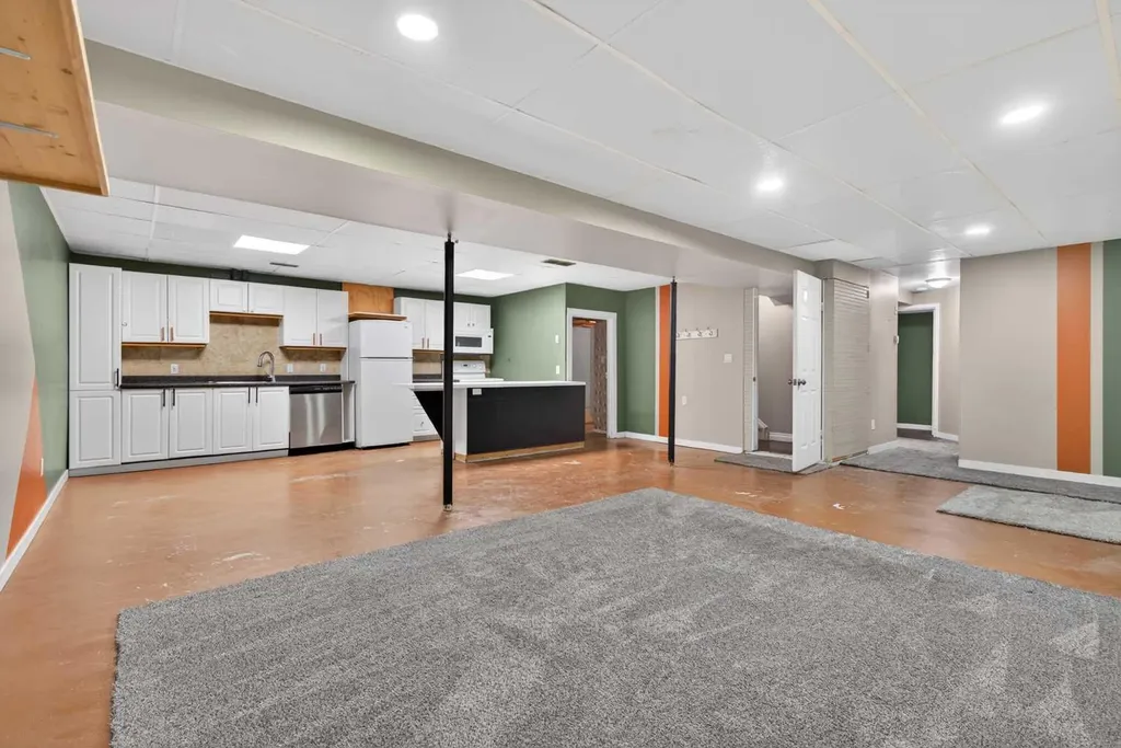 225 9 Street SE Three Hills AB T0M 2A0