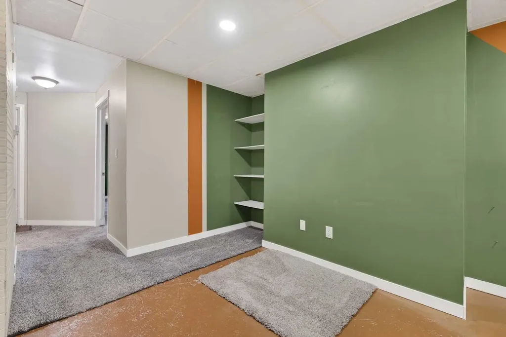 225 9 Street SE Three Hills AB T0M 2A0
