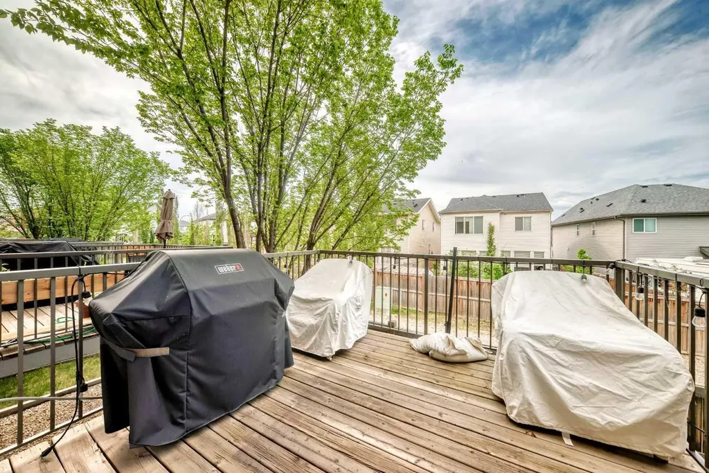 205 Copperpond Row SE Calgary AB T2Z 1H3
