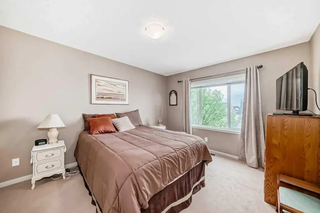 205 Copperpond Row SE Calgary AB T2Z 1H3