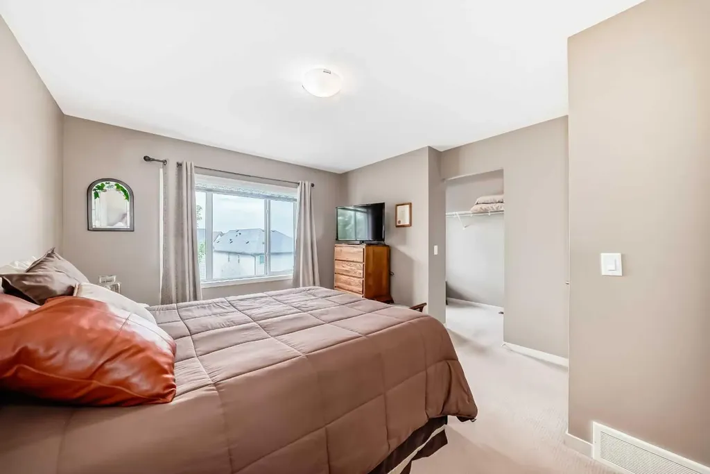 205 Copperpond Row SE Calgary AB T2Z 1H3