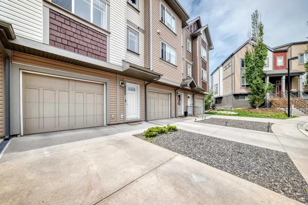 205 Copperpond Row SE Calgary AB T2Z 1H3