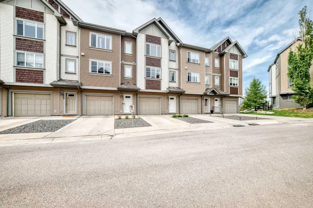 205 Copperpond Row SE Calgary AB T2Z 1H3