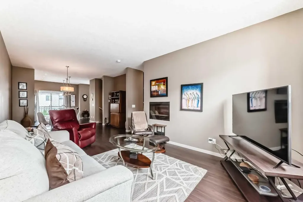 205 Copperpond Row SE Calgary AB T2Z 1H3