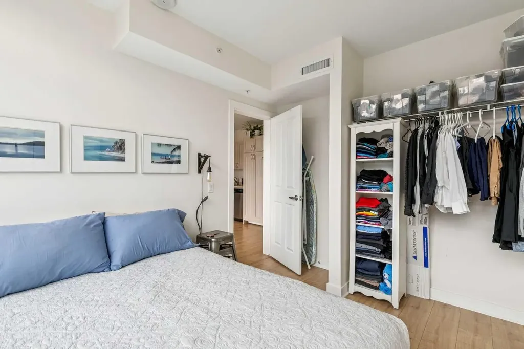 10 Brentwood Common NW Calgary AB T2L 2L6
