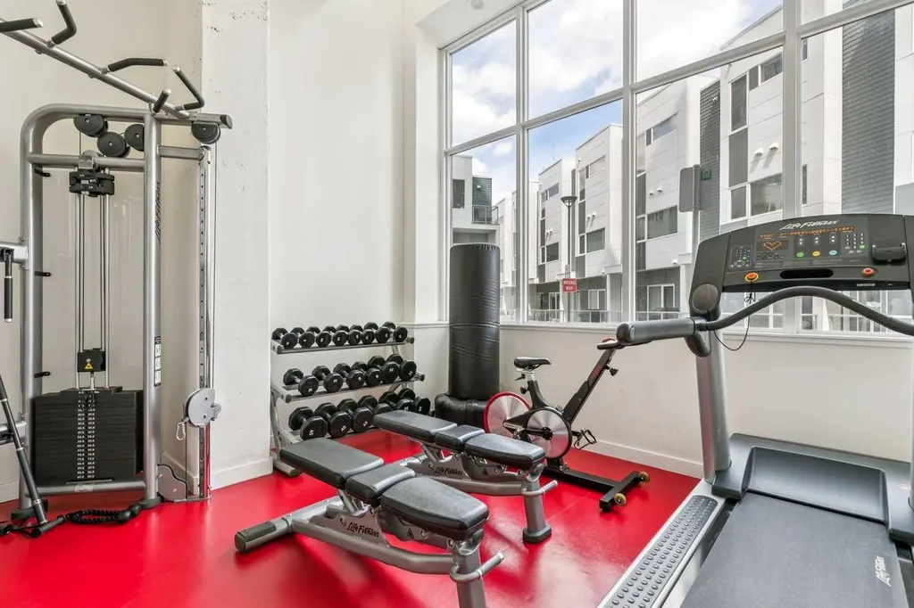10 Brentwood Common NW Calgary AB T2L 2L6