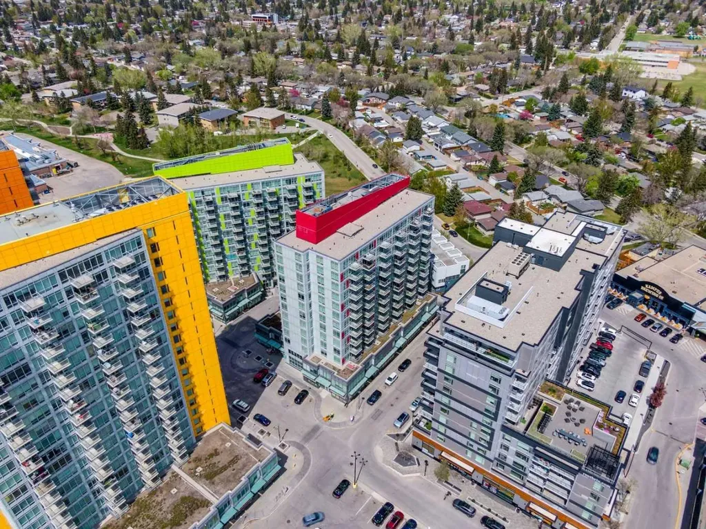 10 Brentwood Common NW Calgary AB T2L 2L6