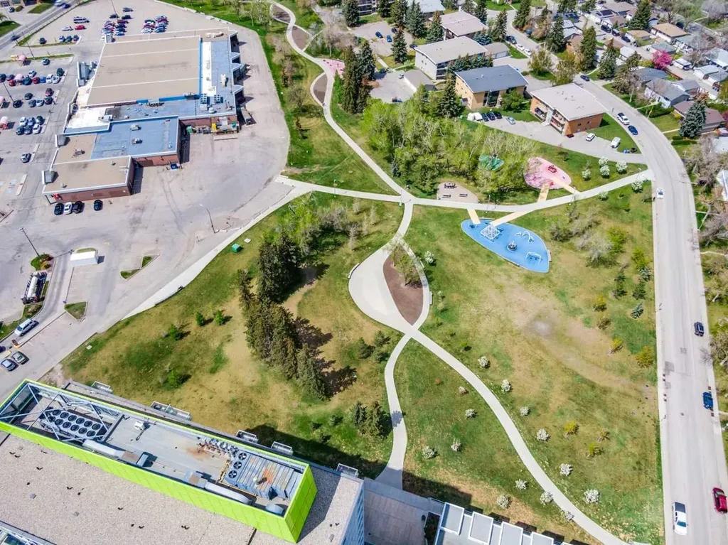10 Brentwood Common NW Calgary AB T2L 2L6