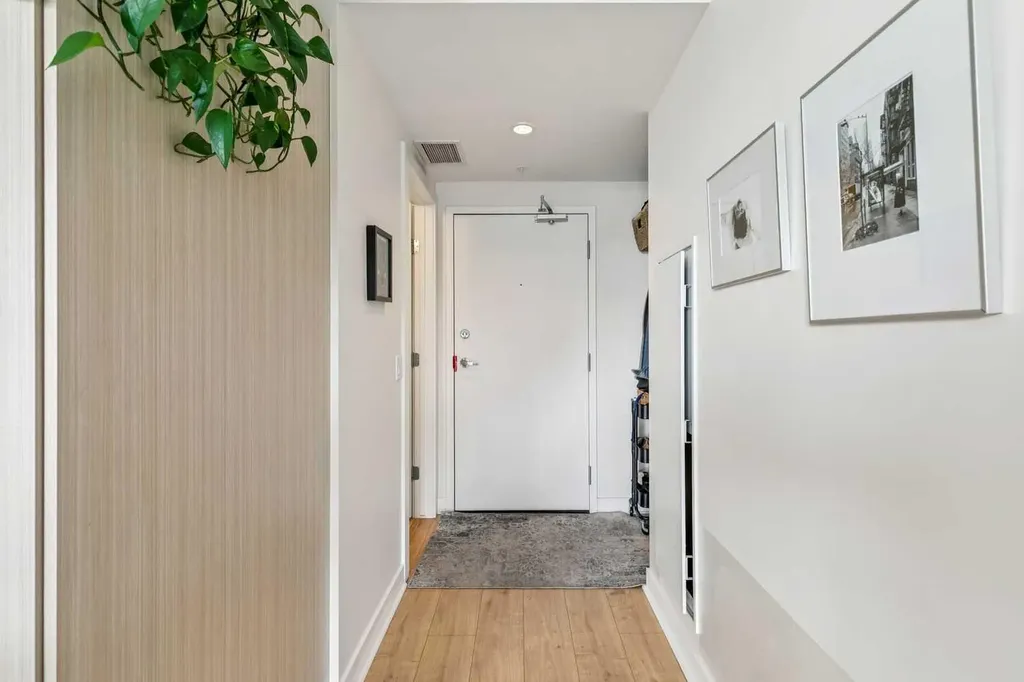 10 Brentwood Common NW Calgary AB T2L 2L6