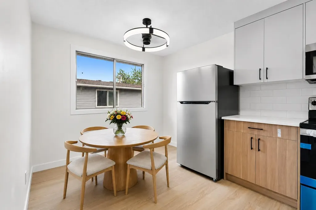1701 48 Street SE Calgary AB T2A 5C2