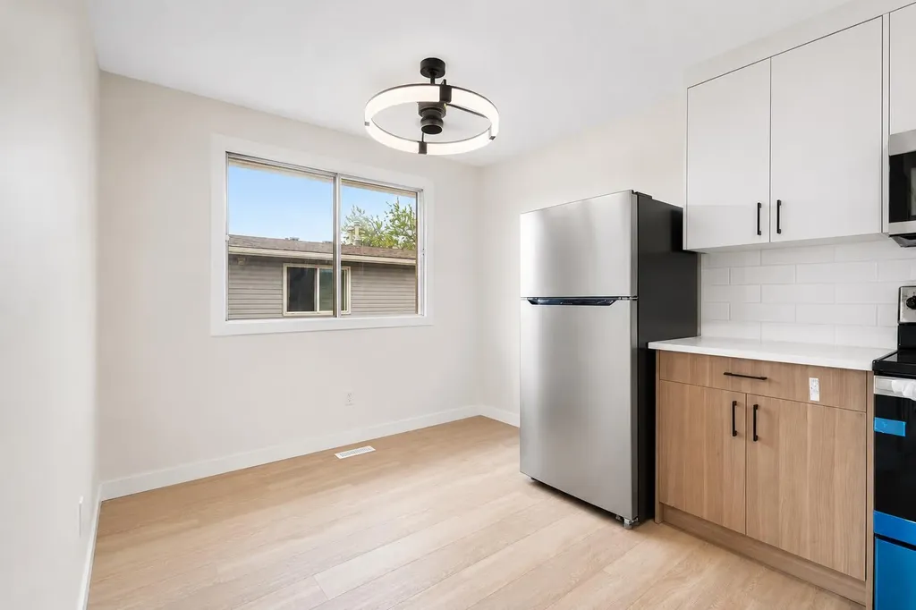 1701 48 Street SE Calgary AB T2A 5C2