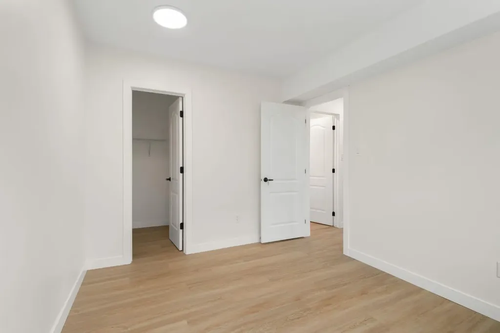 1701 48 Street SE Calgary AB T2A 5C2