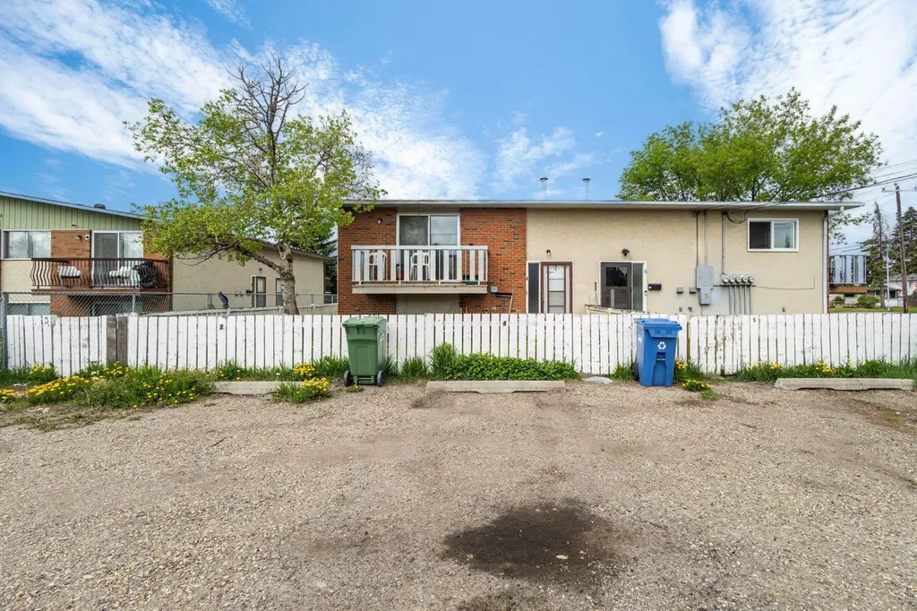 1701 48 Street SE Calgary AB T2A 5C2