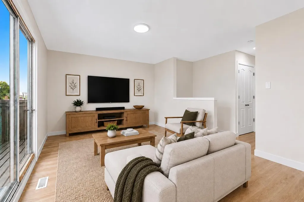 1701 48 Street SE Calgary AB T2A 5C2