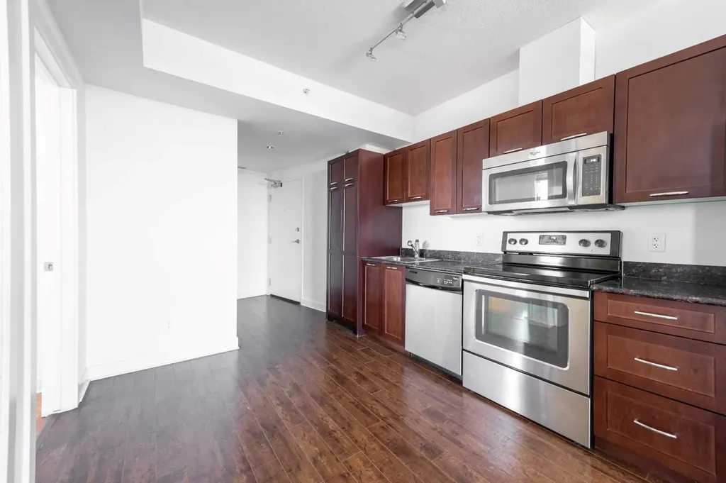 3830 Brentwood Road NW Calgary AB T2L 2J9