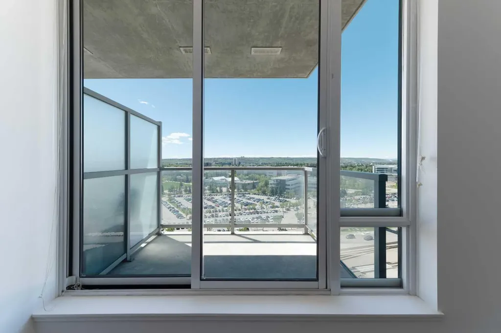 3830 Brentwood Road NW Calgary AB T2L 1K8