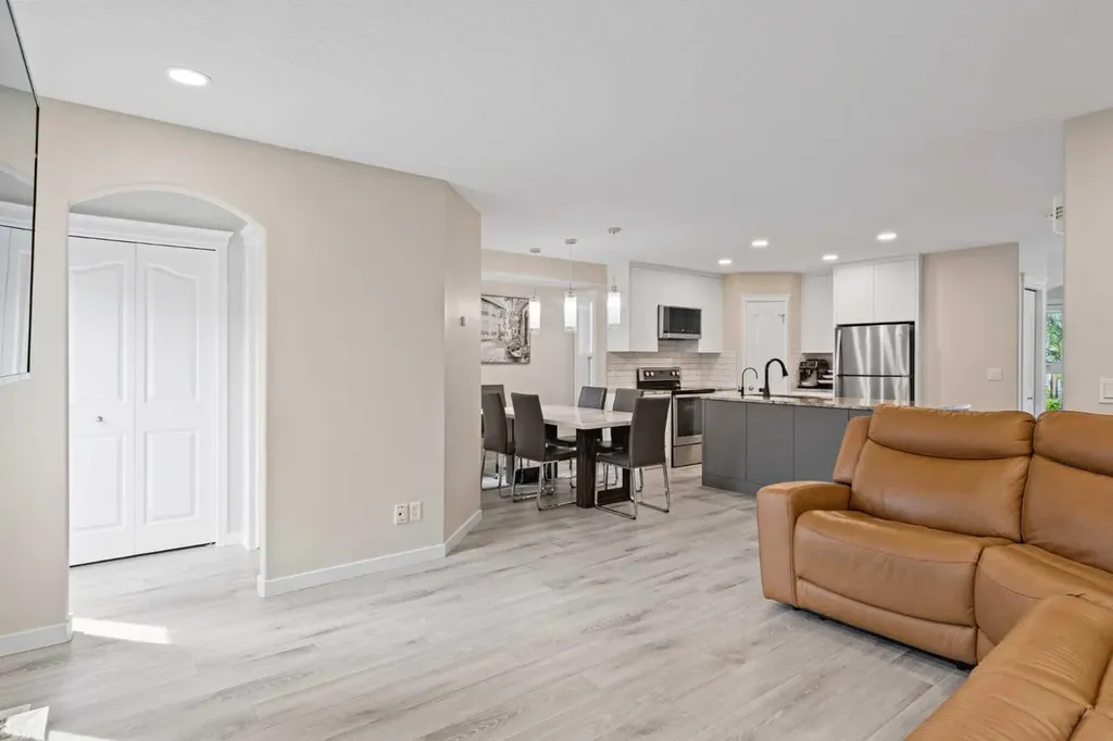 148 Cramond Crescent SE Calgary AB T3M 1B9