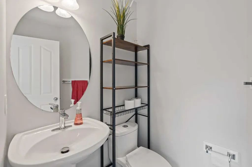 148 Cramond Crescent SE Calgary AB T3M 1B9