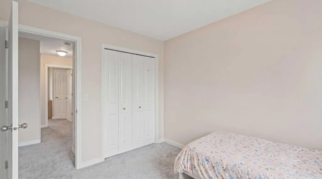 148 Cramond Crescent SE Calgary AB T3M 1B9