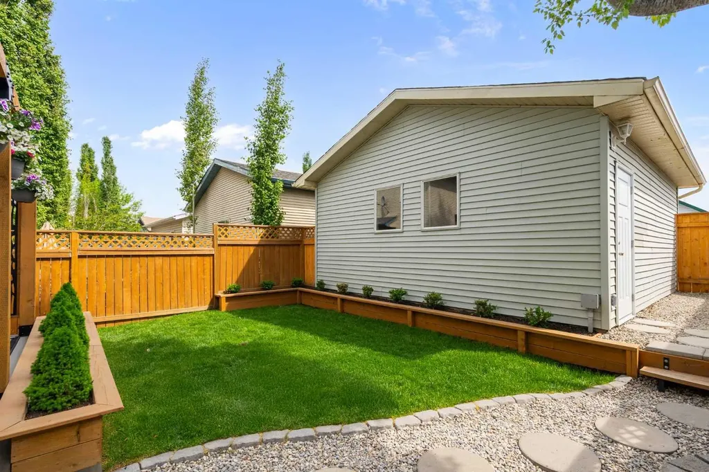 148 Cramond Crescent SE Calgary AB T3M 1B9