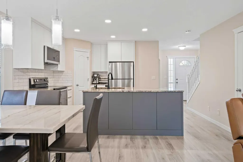 148 Cramond Crescent SE Calgary AB T3M 1B9