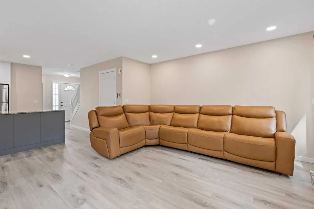148 Cramond Crescent SE Calgary AB T3M 1B9
