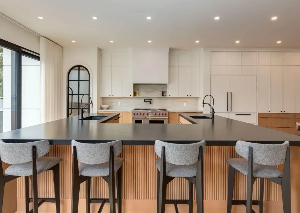 4544 Stanley Drive SW Calgary AB T2S2R9