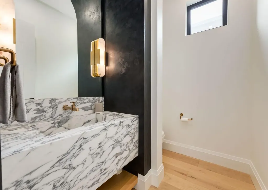 4544 Stanley Drive SW Calgary AB T2S2R9