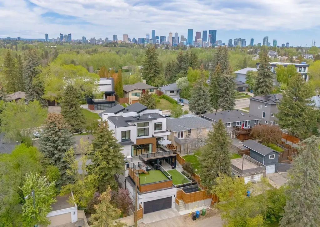 4544 Stanley Drive SW Calgary AB T2S2R9