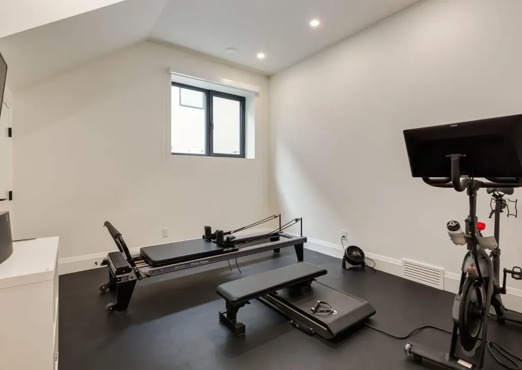 4544 Stanley Drive SW Calgary AB T2S2R9