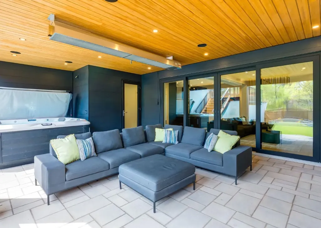 4544 Stanley Drive SW Calgary AB T2S2R9