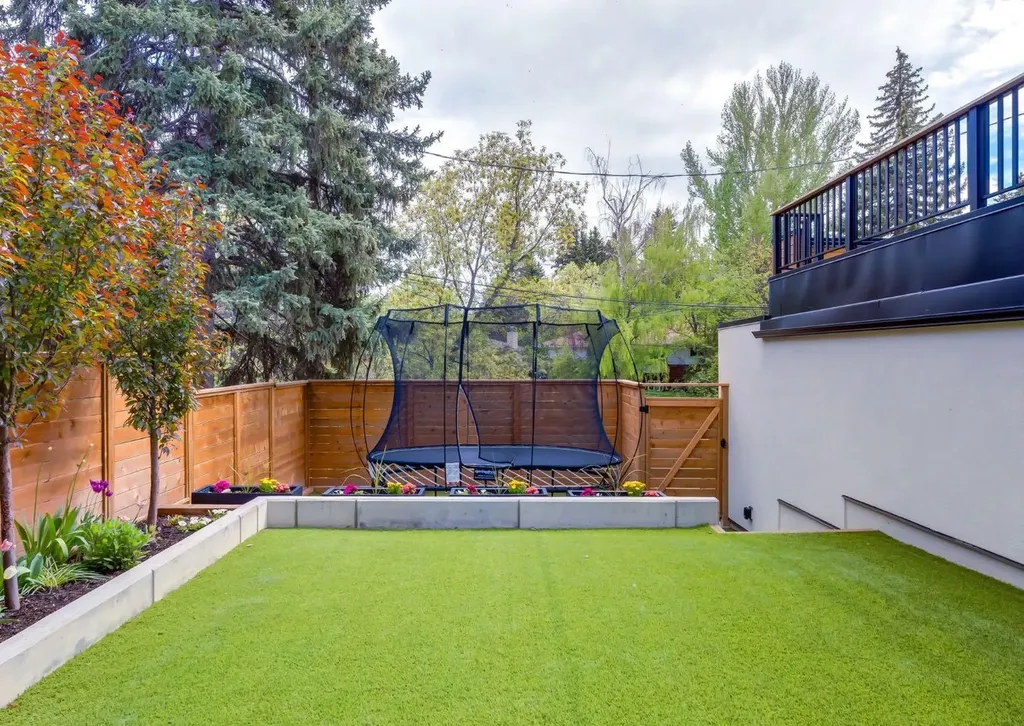 4544 Stanley Drive SW Calgary AB T2S2R9