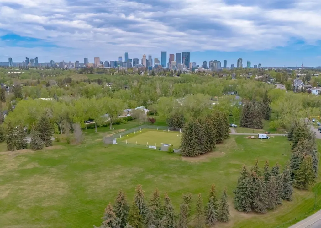 4544 Stanley Drive SW Calgary AB T2S2R9