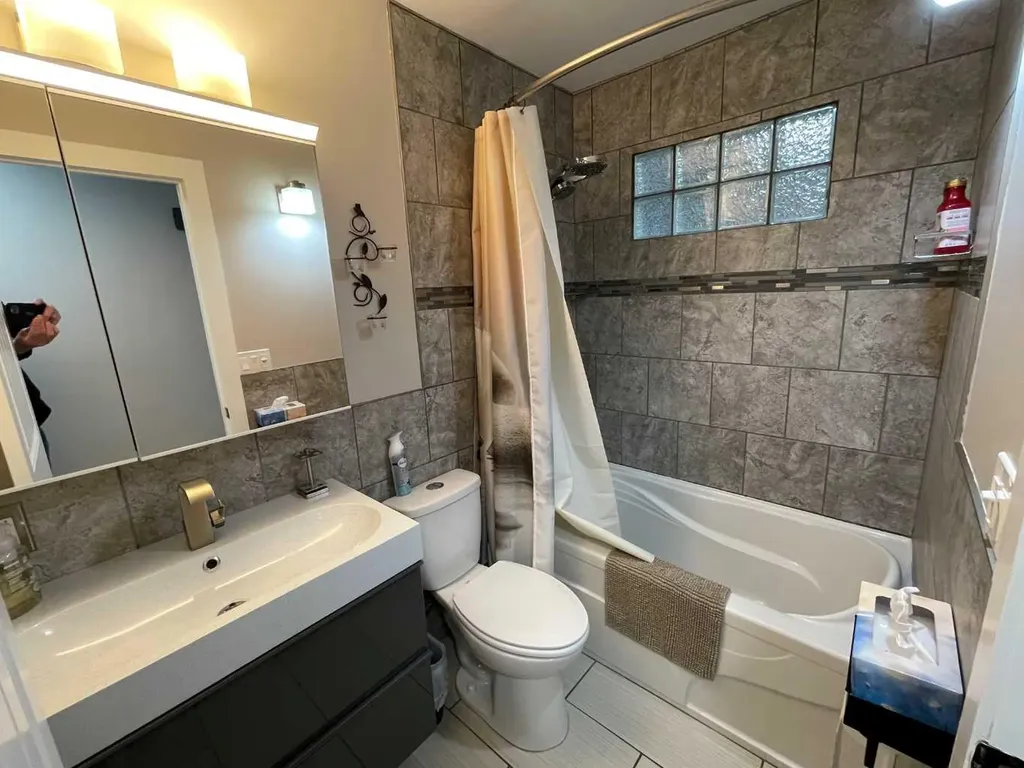 77 Feero Drive Whitecourt AB T7S 1E7