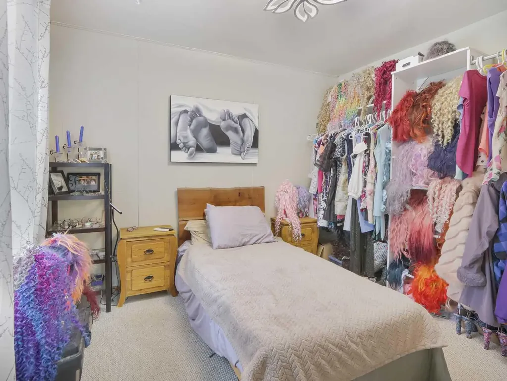 906 Main Street Canmore AB T1W1P3