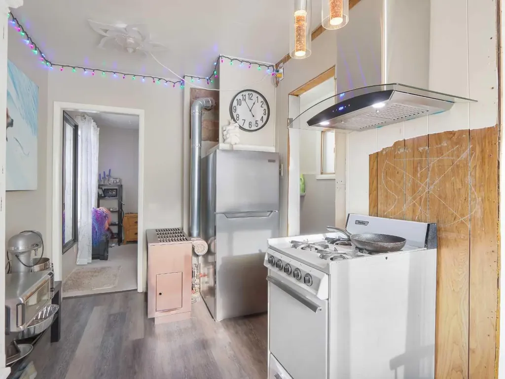 906 Main Street Canmore AB T1W1P3