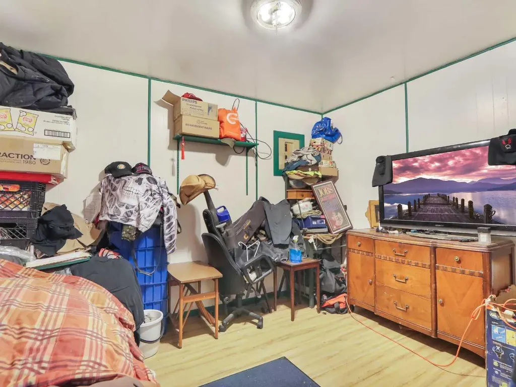 906 Main Street Canmore AB T1W1P3