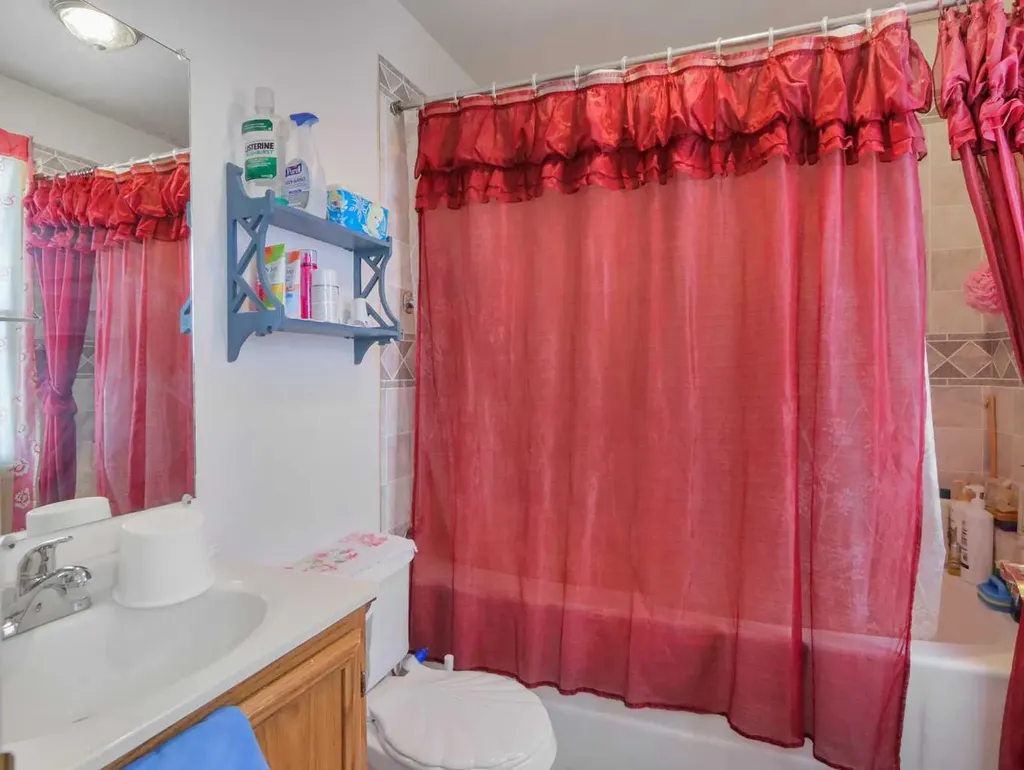 906 Main Street Canmore AB T1W1P3