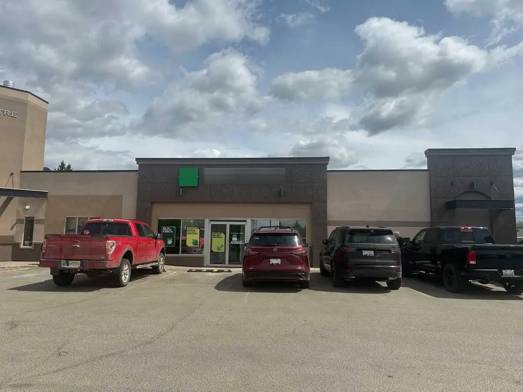 9405 100 Street Grande Prairie AB T8V 4M9