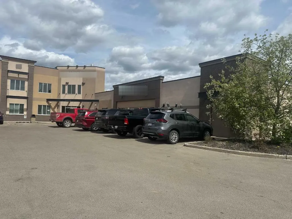 9405 100 Street Grande Prairie AB T8V 4M9