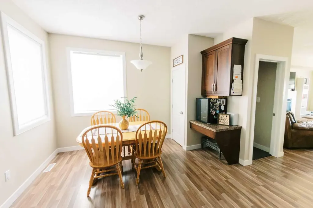 5007A 46 Street Stettler AB T4K 1A7