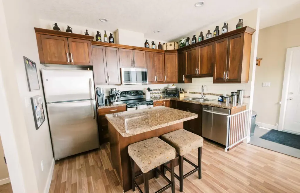 5007A 46 Street Stettler AB T4K 1A7