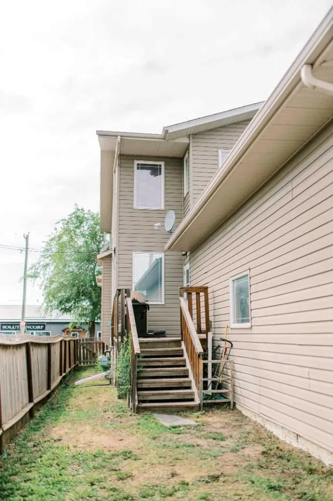5007A 46 Street Stettler AB T4K 1A7